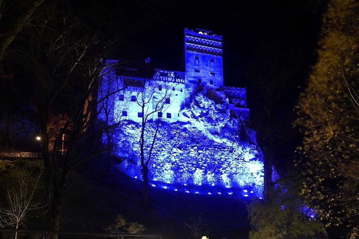 Bran Castle at night | With or without Dracula